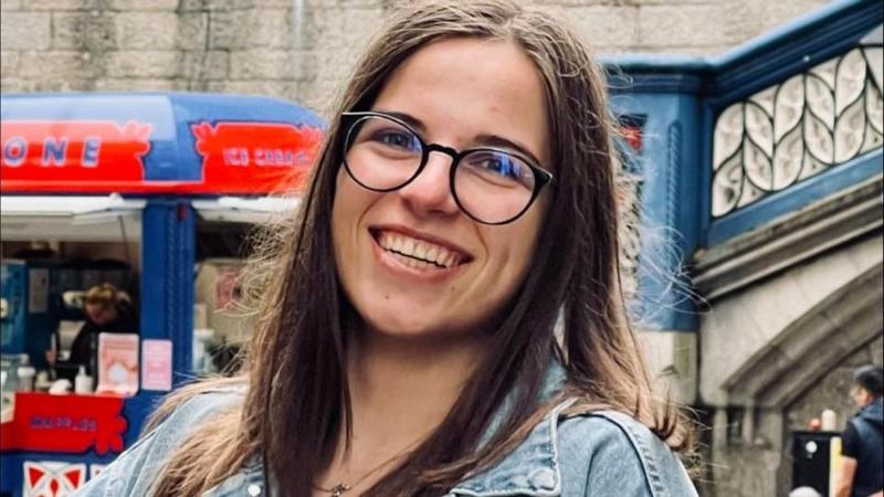 A kecskeméti Füleki Barbara különleges jógaóráival segít a rohanó világ gyermekeinek megtalálni a belső békét és harmóniát.