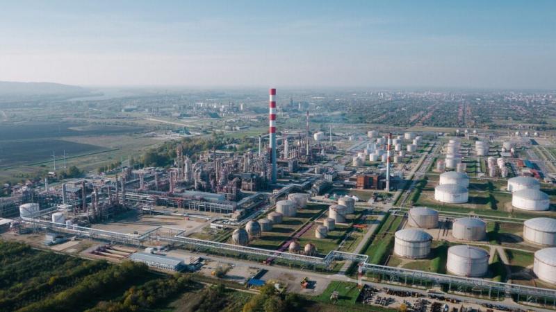 Energetikai miniszter: A Pancsovai kőolaj-finomító működése november 25-ig folyamatos lesz, megszakítás nélkül.