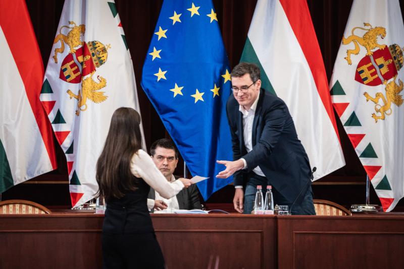 Karácsony nem kezdeményez összeférhetetlenségi eljárást Kollár Kinga ellen.