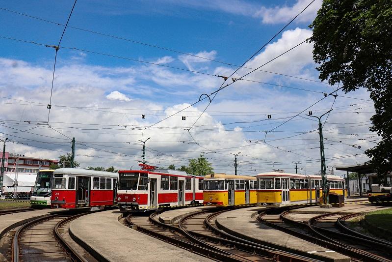 Egy különleges nosztalgiavillamos élmény vár Miskolcon július 10-én! A város szívében a régi idők hangulata elevenedik meg, amikor a vintage villamosok újra útra kelnek. Ne hagyd ki ezt az egyedülálló alkalmat, hogy visszautazz a múltba és felfedezd Misko