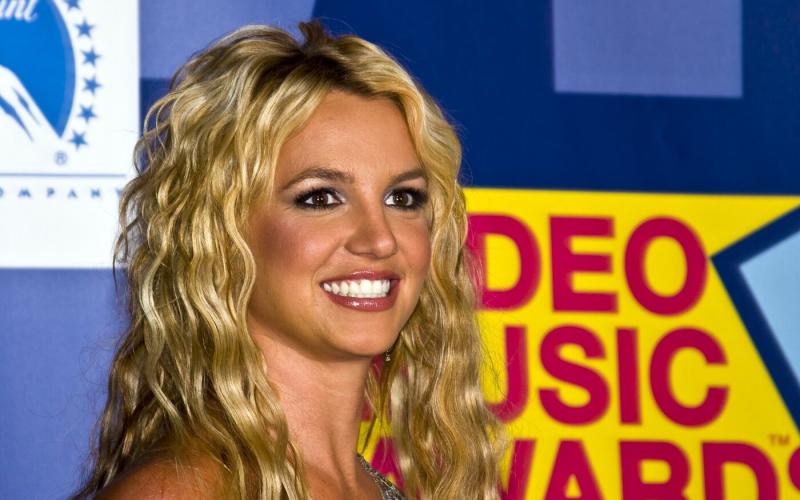 Britney Spears dühét fejezte ki ex-férje legújabb memoárja kapcsán, amelyben a kapcsolatuk részleteit osztotta meg. A popdíva szerint a könyv tele van félreértésekkel és hamis állításokkal, amelyek nem tükrözik valóságot. Britney úgy érzi, hogy a mű nemcs