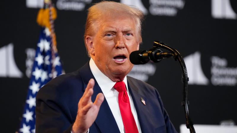Új irányt vesz a vámháború: Trump úgy véli, hogy a jelenlegi helyzet tarthatatlan - Közeledik egy fontos elnöki tárgyalás Kínával.