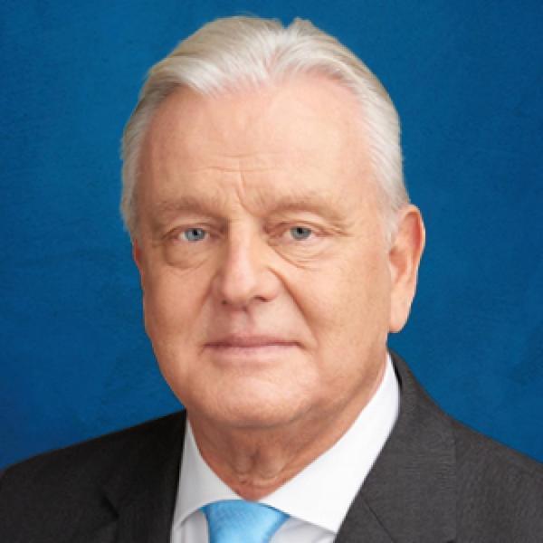 Cseh nyelven helytállnánk.